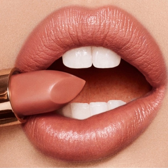 New in Box Charlotte Tilbury K.I.S.S.I.N.G Lipstick in Stoned Rose - Picture 5 of 10